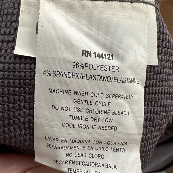 Dark taupe color size 12 shorts lightweight by Bette and Court. 3 pockets total. - Picture 5 of 6